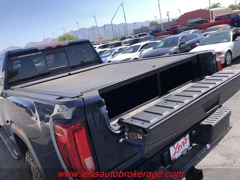 Used 2020 GMC Sierra 2500 AT4 w/ AT4 Premium Package AWD/4WD image 21