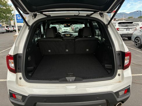 Used 2023 Honda Passport TrailSport image 30