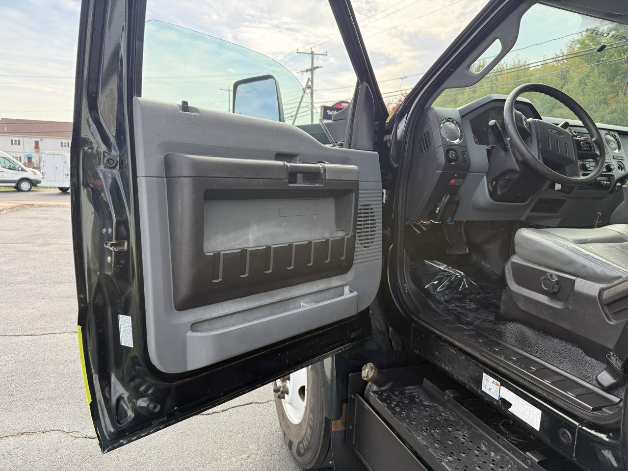 Used 2019 Ford F650 2WD Regular Cab Super Duty image 28