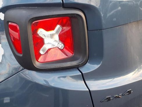 Used 2023 Jeep Renegade Trailhawk image 29