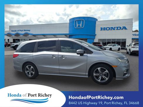 Used 2018 Honda Odyssey Touring image 1