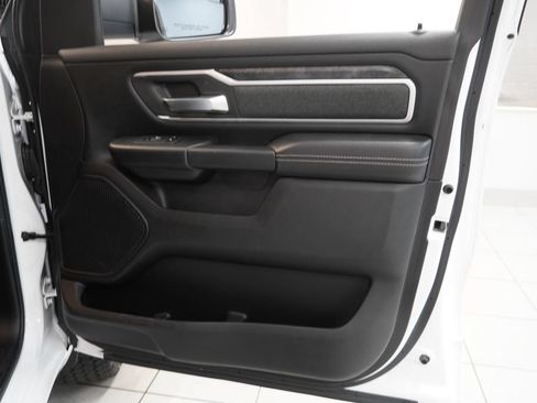 Used 2020 RAM 1500 Big Horn AWD/4WD image 34