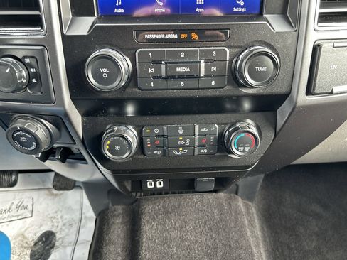 Used 2020 Ford F150 XLT w/ Equipment Group 302A Luxury image 28