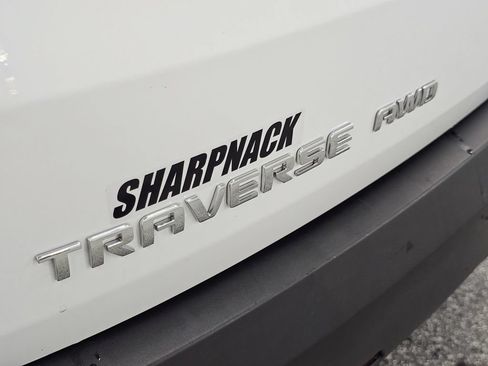 Used 2023 Chevrolet Traverse LT w/ LPO, Floor Liner Package AWD/4WD image 29