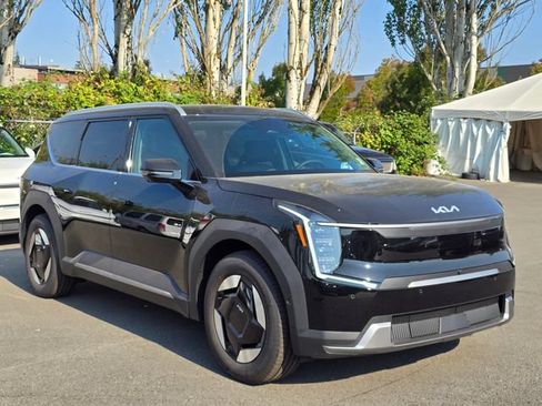New 2026 Kia EV9 Wind AWD/4WD image 7