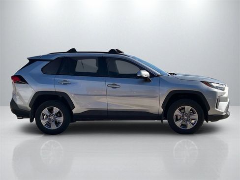 Used 2024 Toyota RAV4 XLE image 4
