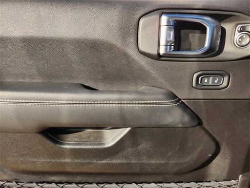 Used 2023 Jeep Wrangler Unlimited Sahara w/ Cold Weather Group image 22