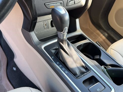 Used 2017 Ford Escape Titanium image 12