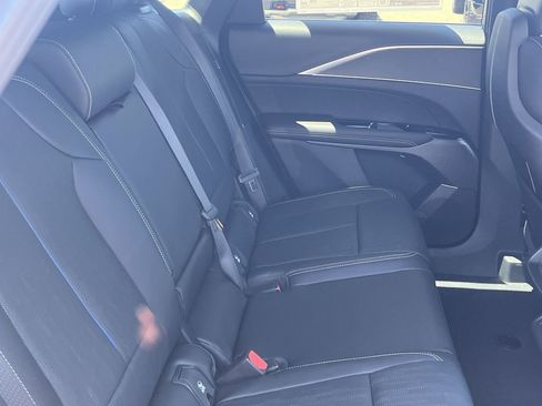 New 2025 Cadillac Lyriq Luxury image 20