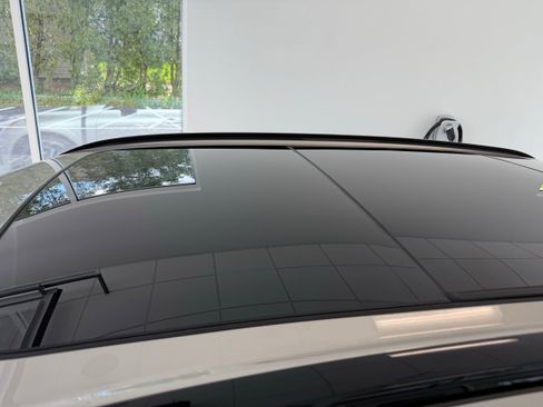 Certified 2025 Volvo XC60 B5 Core AWD/4WD image 11