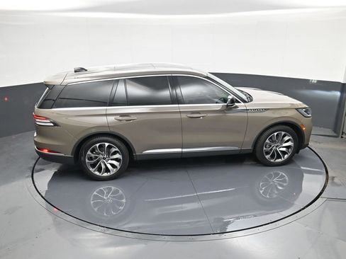 Used 2025 Lincoln Aviator Reserve image 35
