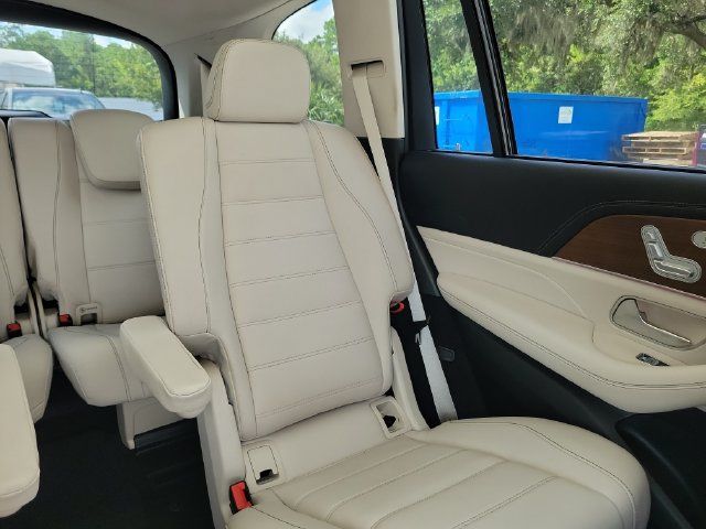 Used 2022 Mercedes-Benz GLS 450 4MATIC image 18