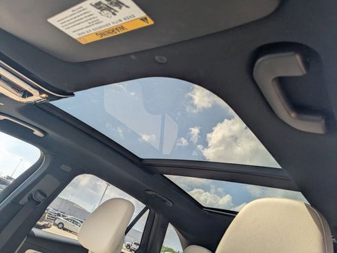 Used 2023 Mercedes-Benz GLC 300 4MATIC w/ Exclusive Trim Package image 16