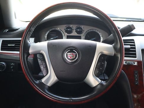Used 2014 Cadillac Escalade Premium AWD/4WD image 18