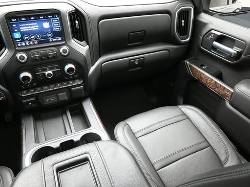 Used 2020 GMC Sierra 1500 Denali w/ Denali Ultimate Package AWD/4WD image 37