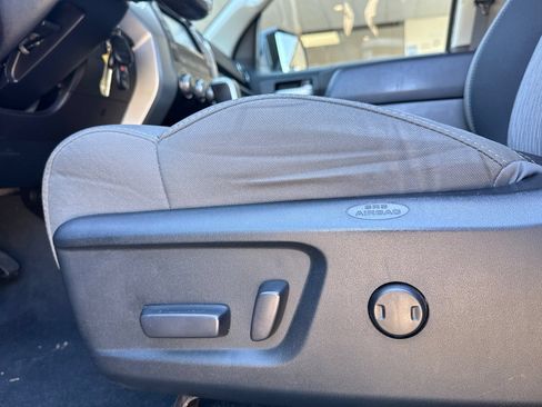 Used 2015 Toyota Tundra SR5 w/ SR5 Upgrade Package RWD image 13