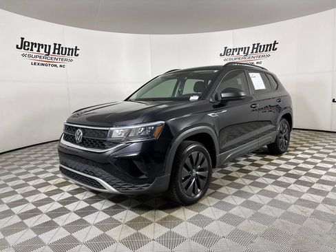 Used 2023 Volkswagen Taos S FWD image 1