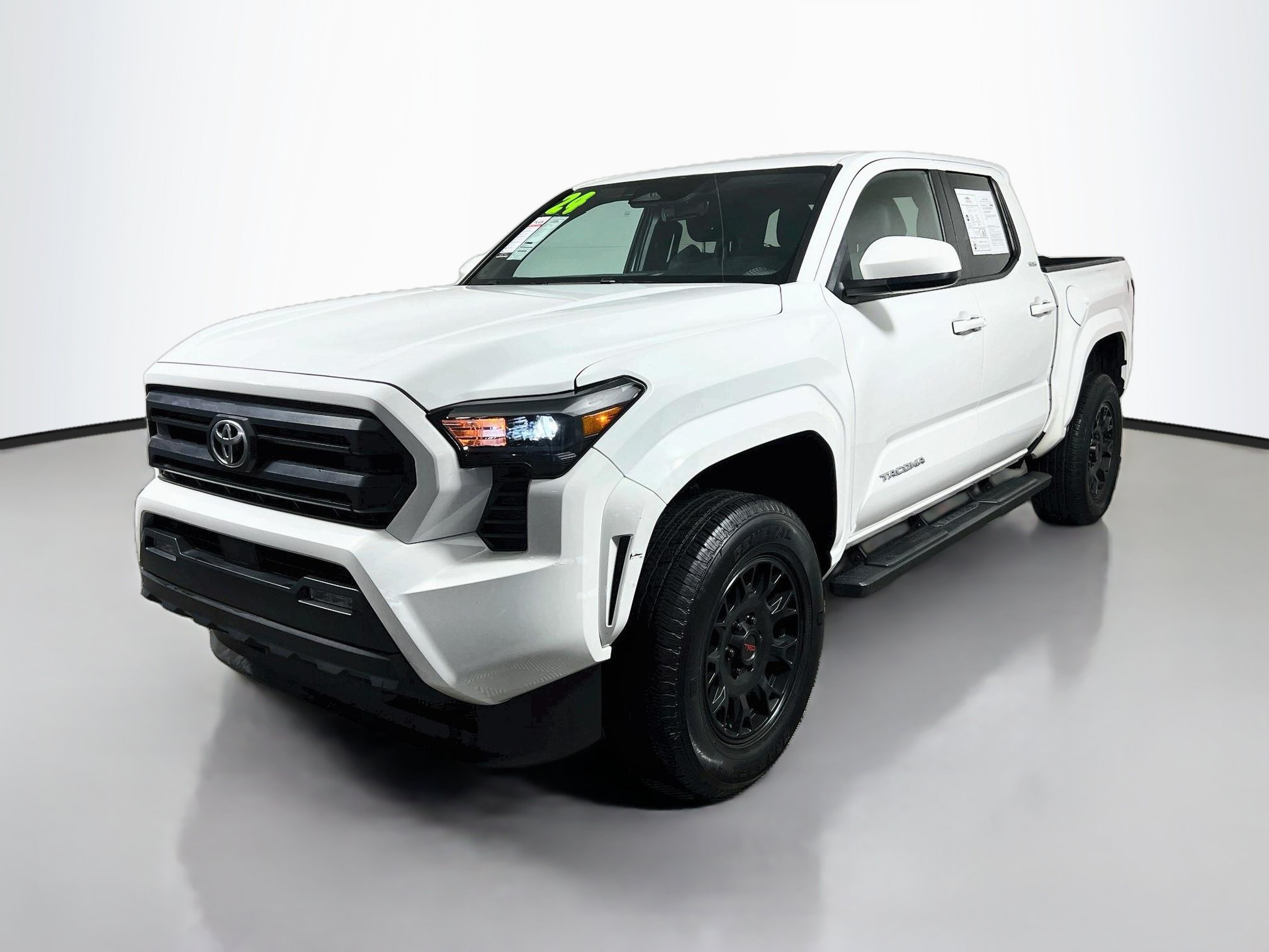 Used 2024 Toyota Tacoma SR5 RWD image 10