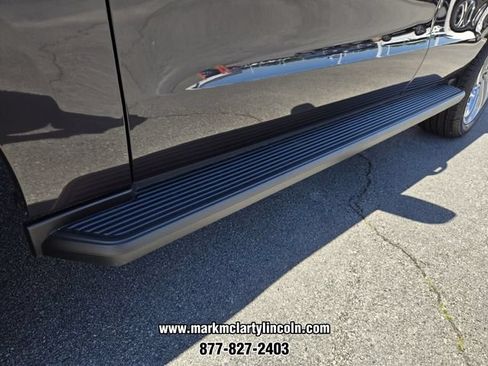 New 2026 Lincoln Navigator Premiere AWD/4WD image 5