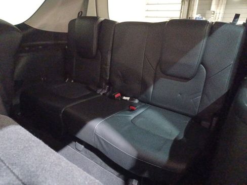 Used 2022 Nissan Armada SL image 26