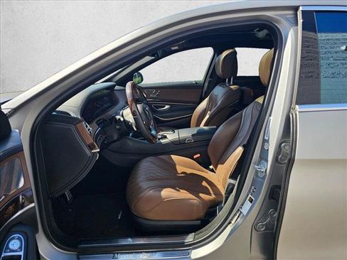 Used 2018 Mercedes-Benz S 560 4MATIC Sedan image 19