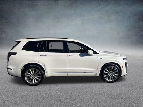 Used 2021 Cadillac XT6 Sport image 3