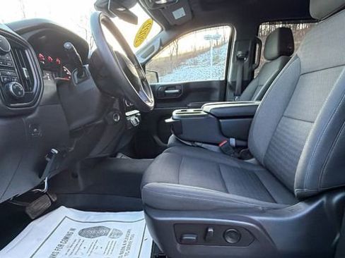 Used 2022 Chevrolet Silverado 1500 Custom image 13
