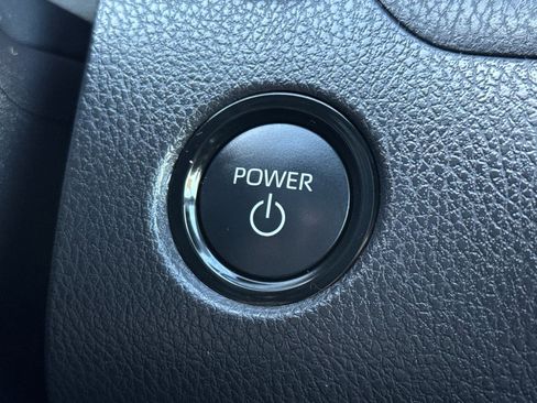 Certified 2025 Toyota Camry SE FWD image 22