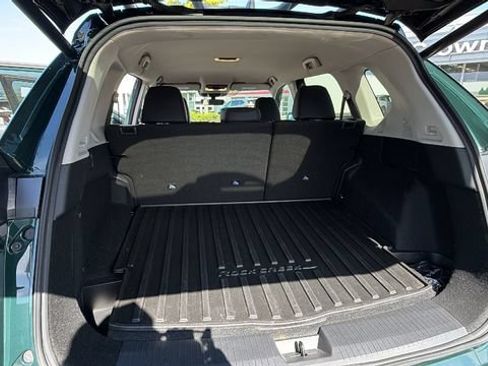 Used 2026 Nissan Rogue SV AWD/4WD image 14