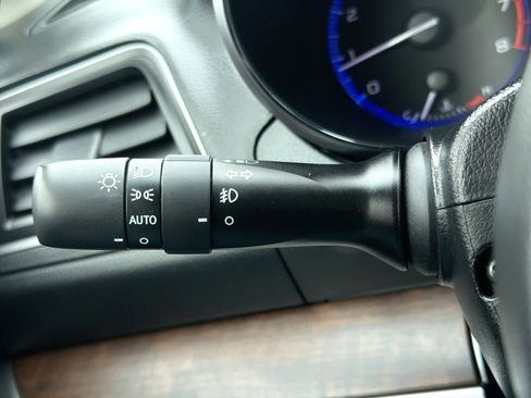 Used 2016 Subaru Outback 2.5i Limited image 27