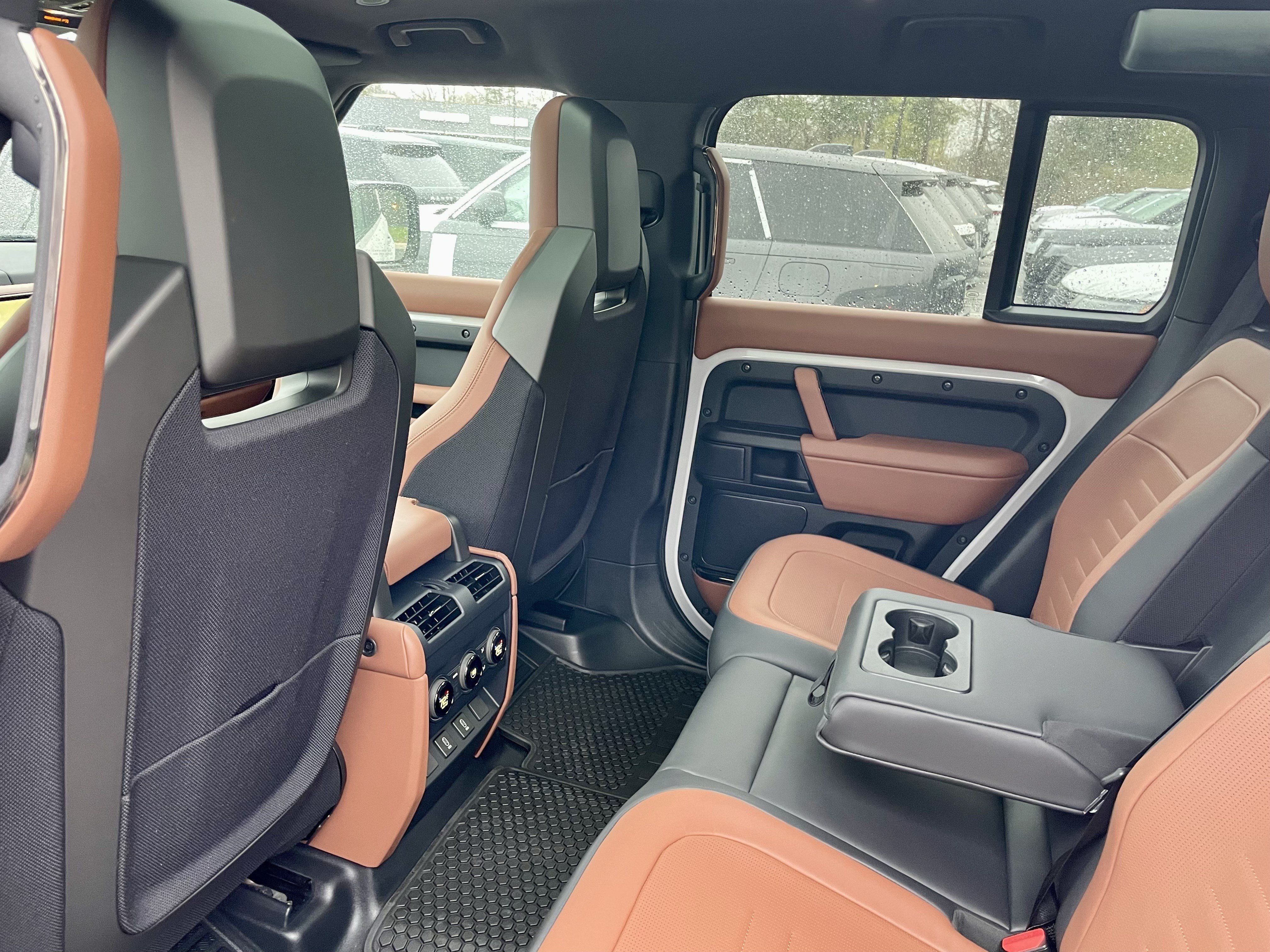 New 2026 Land Rover Defender 110 OCTA AWD/4WD image 30