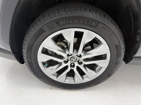 Used 2024 Toyota RAV4 XLE Premium image 7