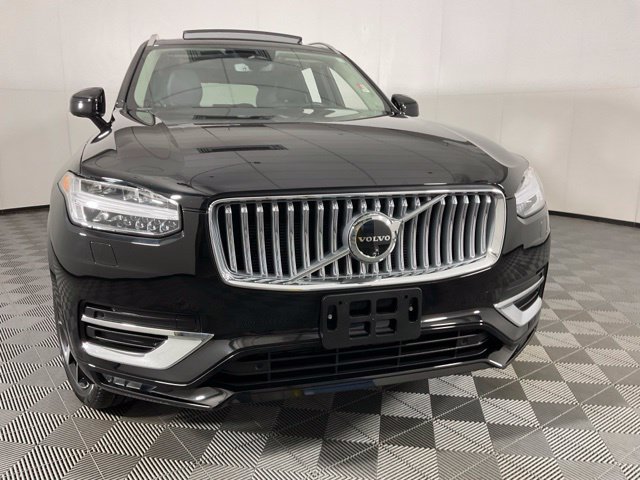 Certified 2025 Volvo XC90 B5 Plus w/ Protection Package AWD/4WD image 8
