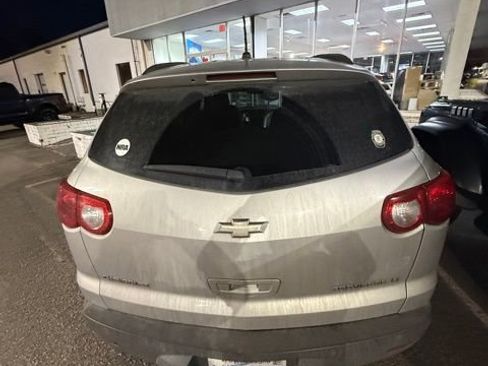 Used 2009 Chevrolet Traverse LT image 23