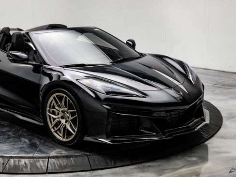 Used 2023 Chevrolet Corvette Z06 image 31