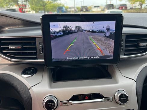 Used 2023 Ford Explorer XLT w/ Equipment Group 202A image 39