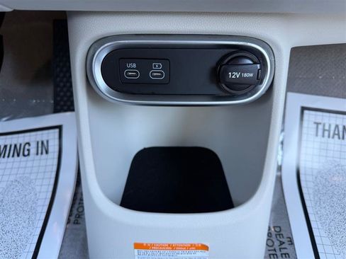 Used 2023 Genesis GV60 Advanced image 23