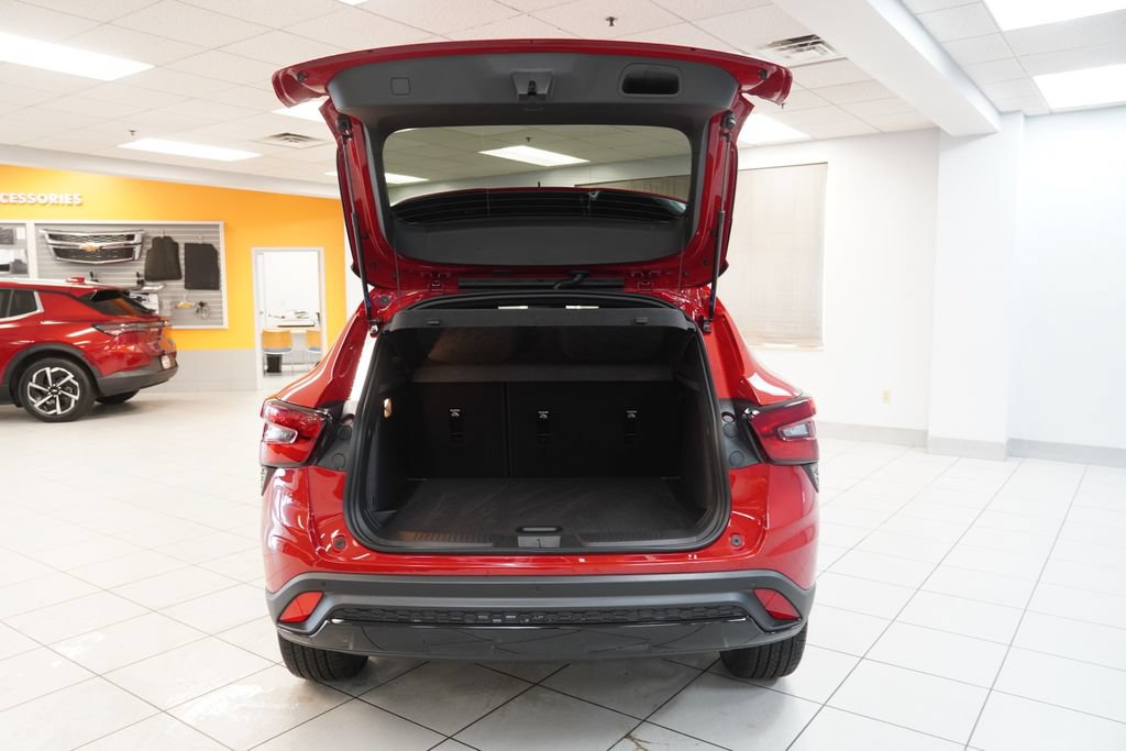Used 2026 Chevrolet Trax RS w/ Driver Confidence Package FWD image 9