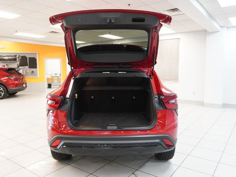Used 2026 Chevrolet Trax RS w/ Driver Confidence Package FWD image 9