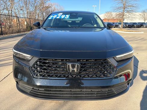 Certified 2025 Honda Accord SE image 8