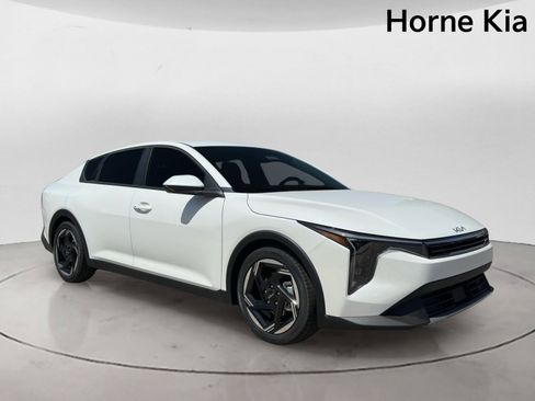 New 2026 Kia K4 EX FWD image 2