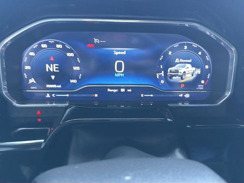 Used 2024 Chevrolet Silverado 1500 LT Trail Boss w/ Protection Package image 24