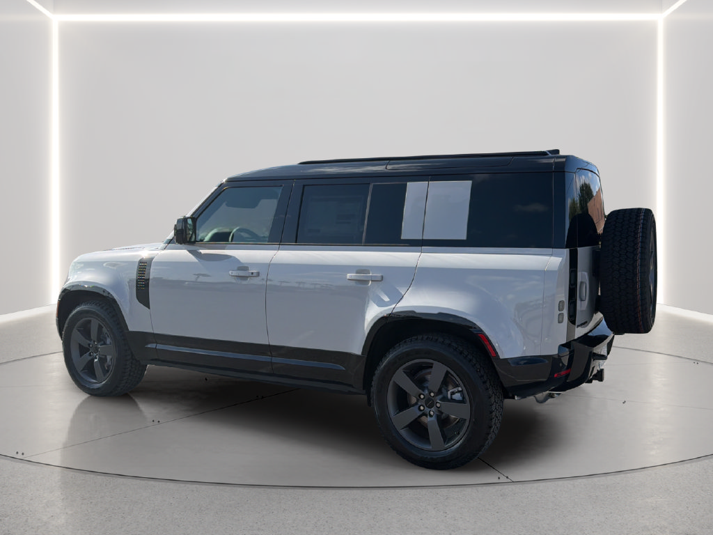 New 2026 Land Rover Defender 110 X-Dynamic SE AWD/4WD image 14