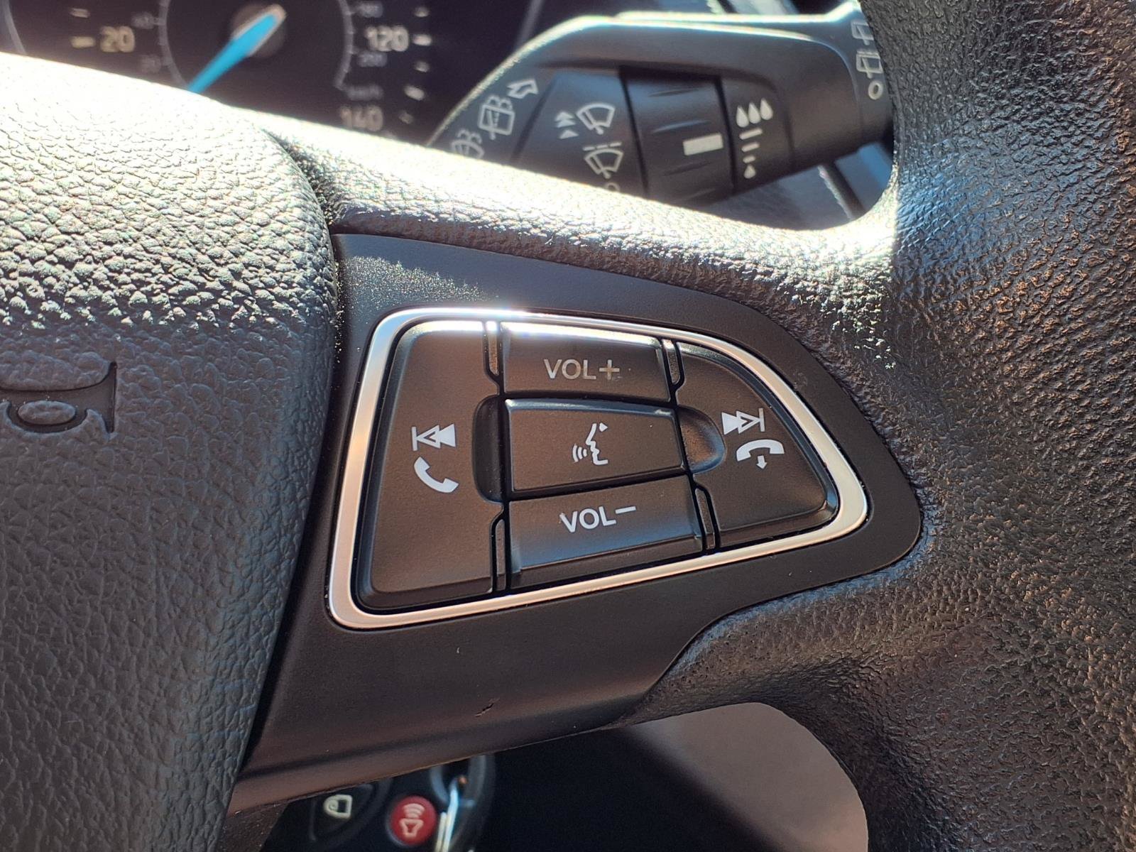 Used 2018 Ford Escape SE FWD image 27