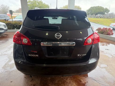 Used 2011 Nissan Rogue SV w/ Premium Pkg image 5
