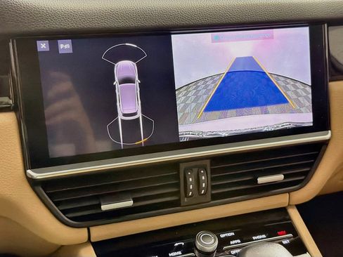 Used 2019 Porsche Cayenne AWD/4WD image 14