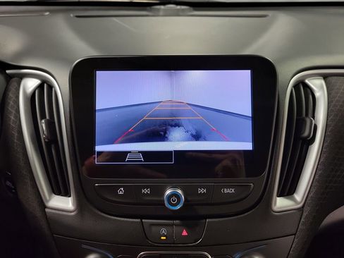 Used 2024 Chevrolet Malibu LT FWD image 19