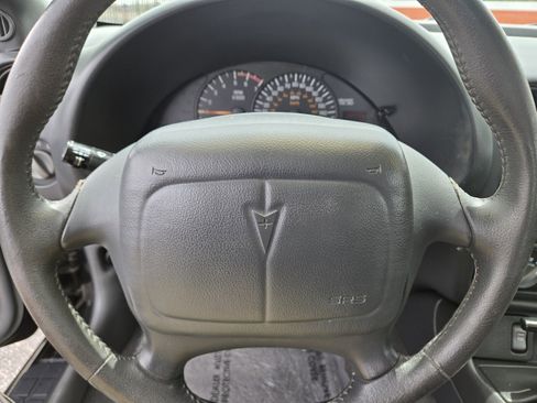 Used 1997 Pontiac Firebird Formula w/ Opt Pkg image 15