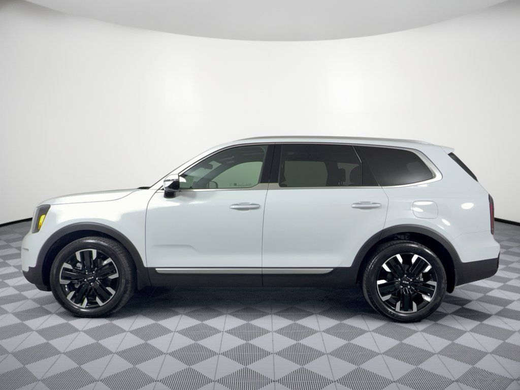Used 2024 Kia Telluride SX Prestige AWD/4WD image 2