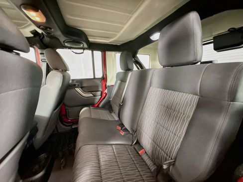 Used 2012 Jeep Wrangler Unlimited Sport AWD/4WD image 23